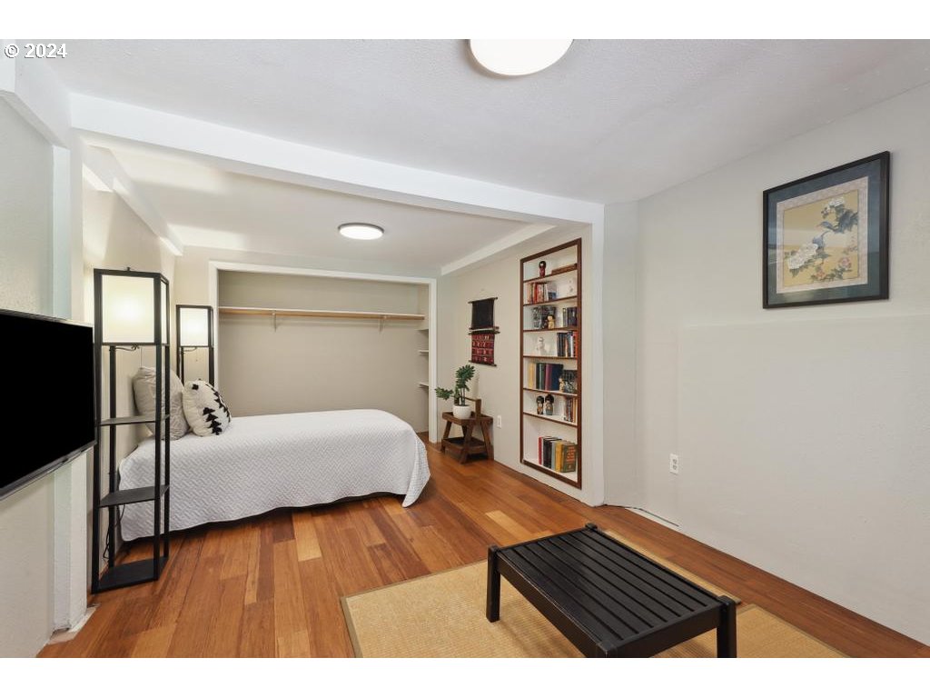 7530 NW SKYLINE BLVD