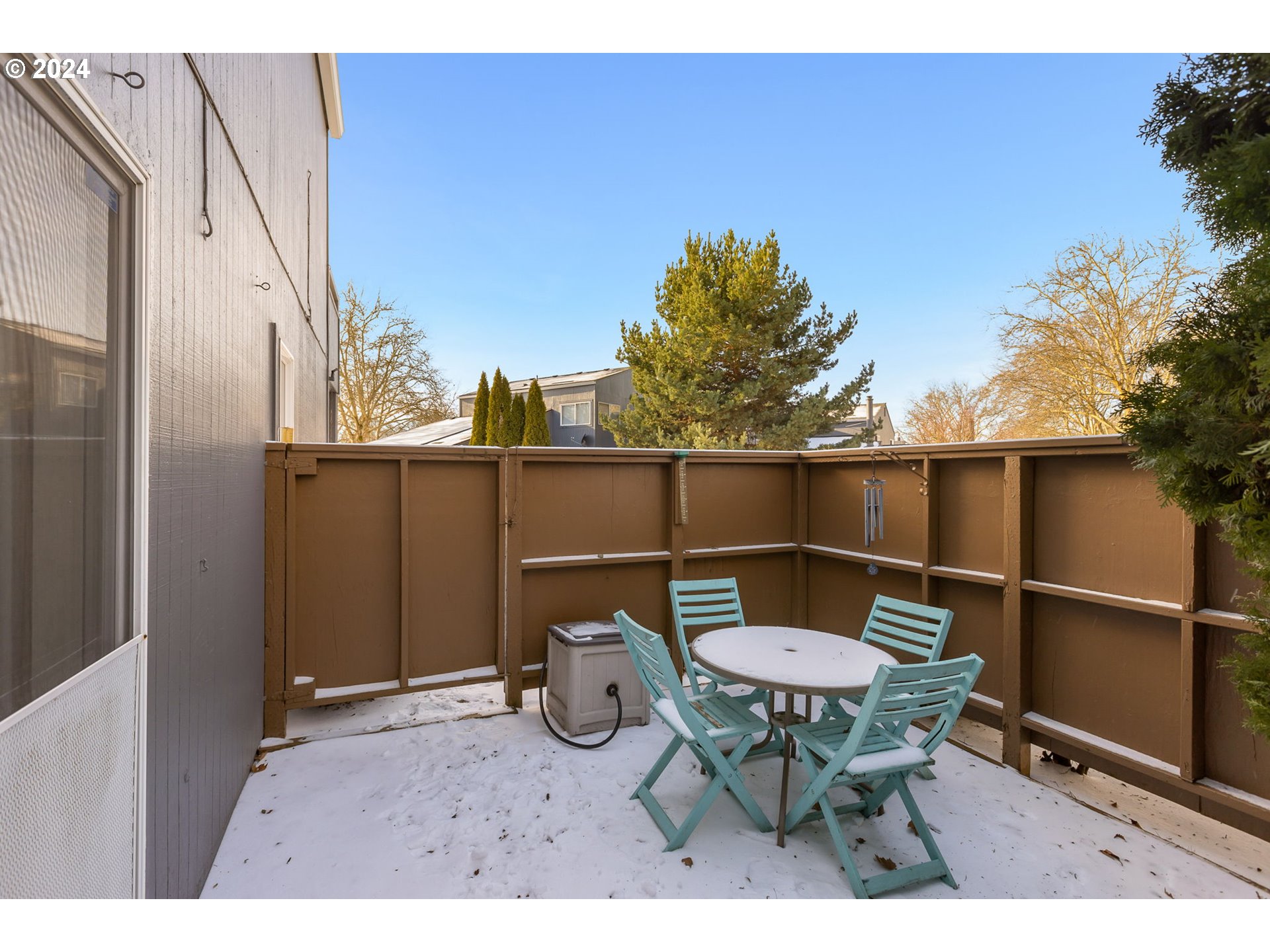 17633 NW ROLLING HILL LN