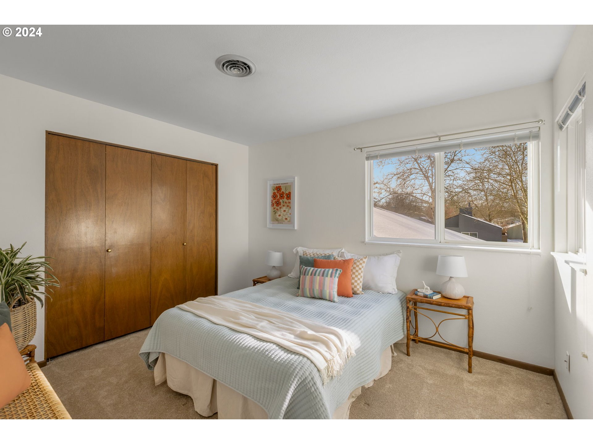 17633 NW ROLLING HILL LN