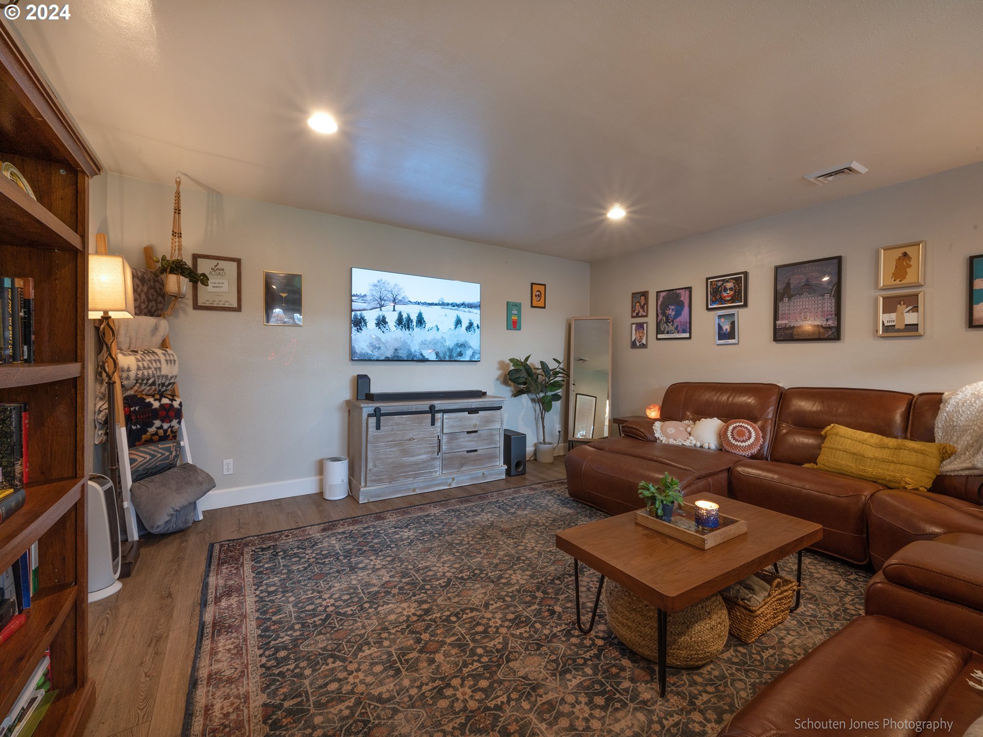 3756 GILHAM RD