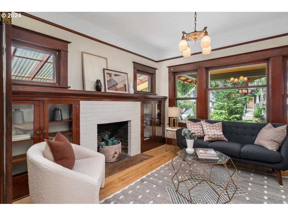 2220 NE 57TH AVE