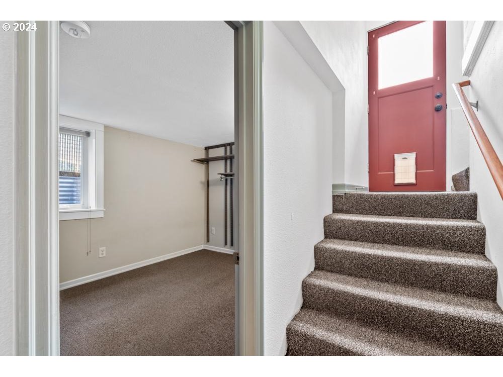 2220 NE 57TH AVE