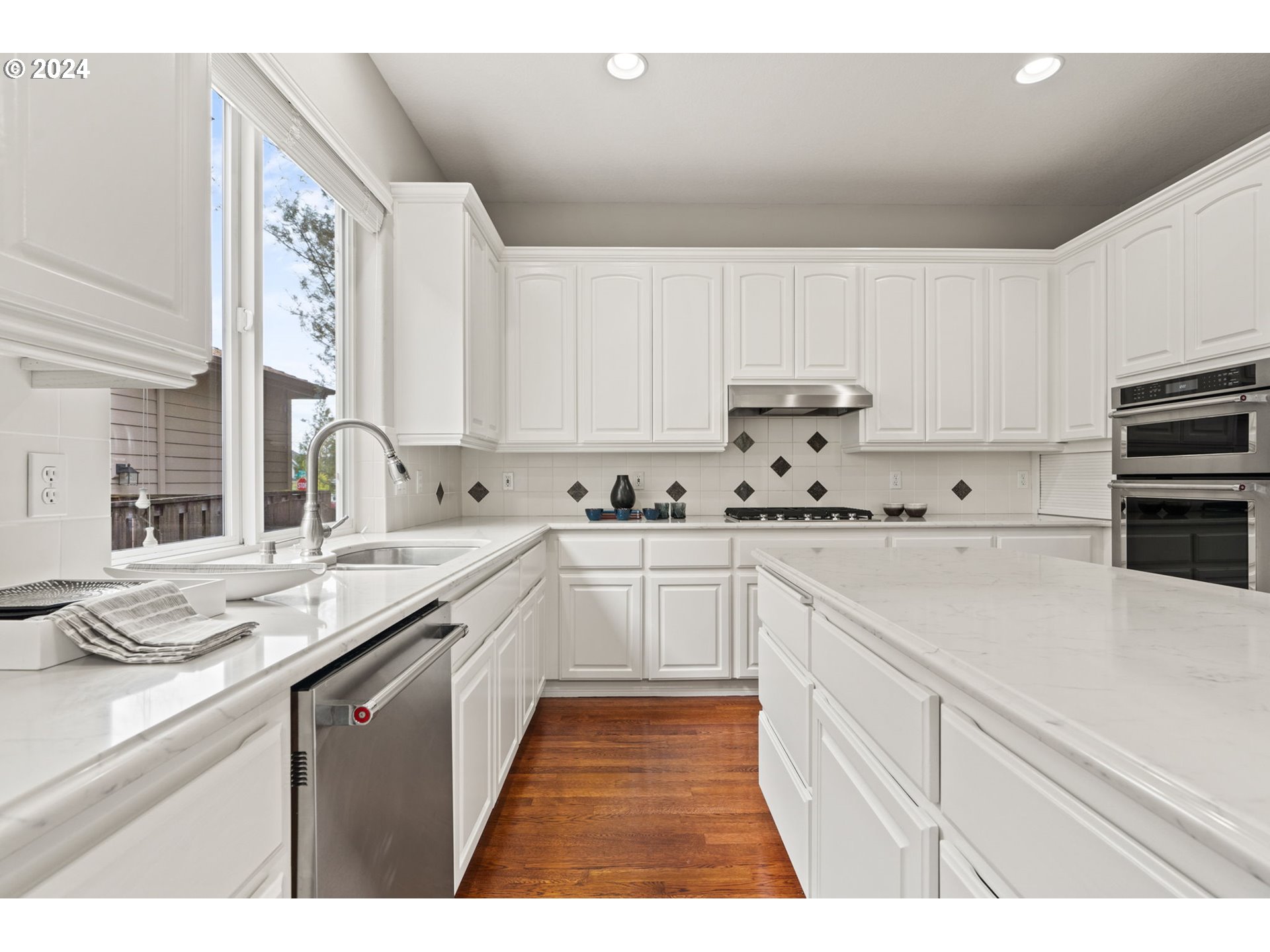 14349 NW LILIUM DR