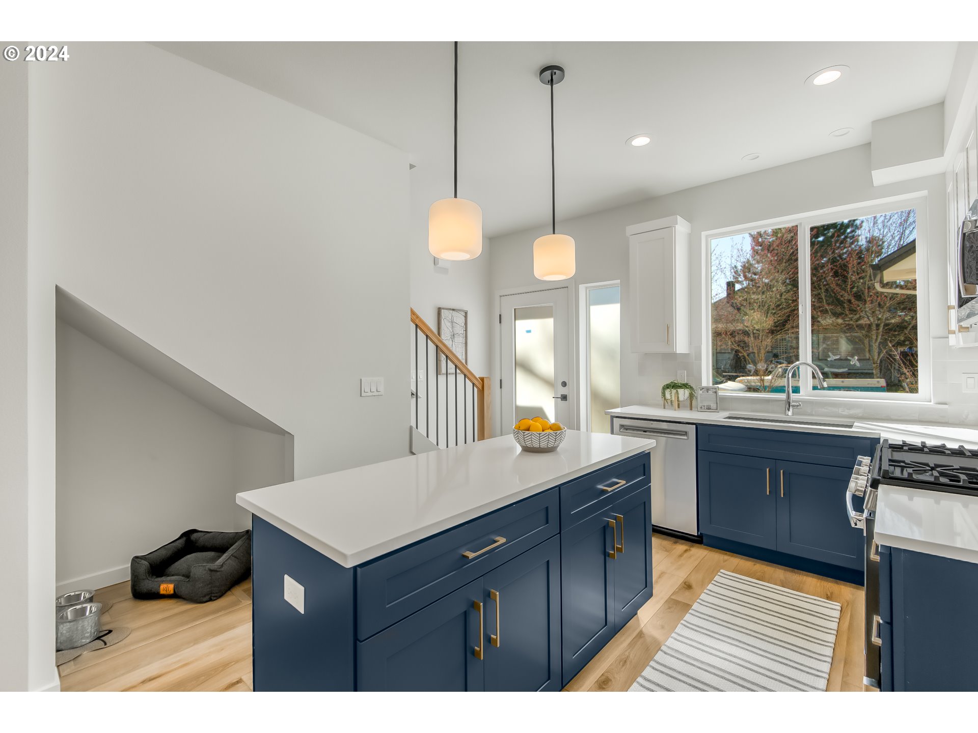 5221 SE Boise ST