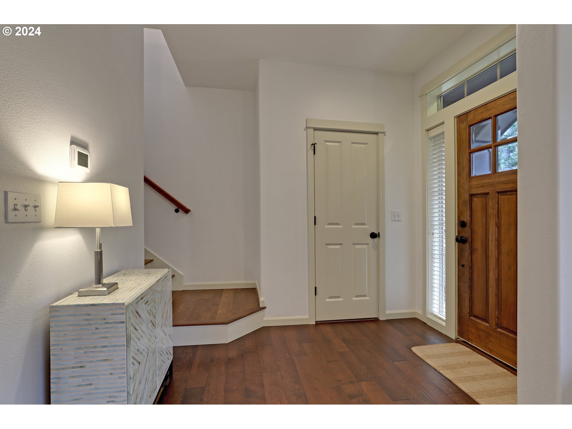 915 SW MOZART TER