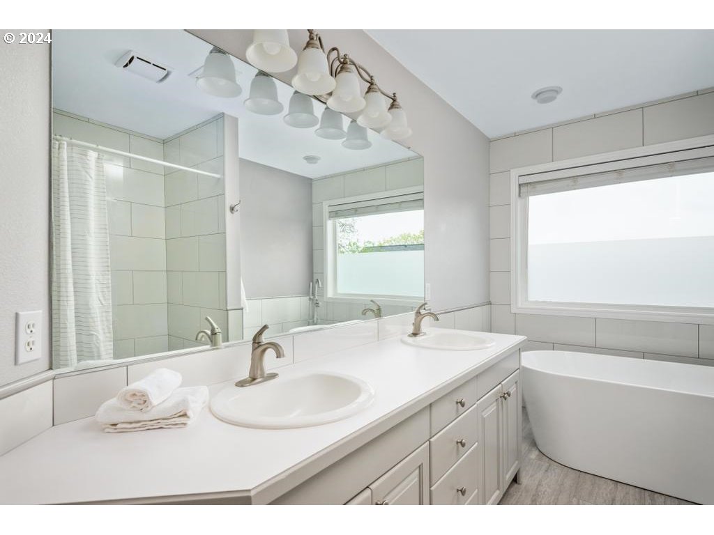 16727 NW WATERFORD WAY