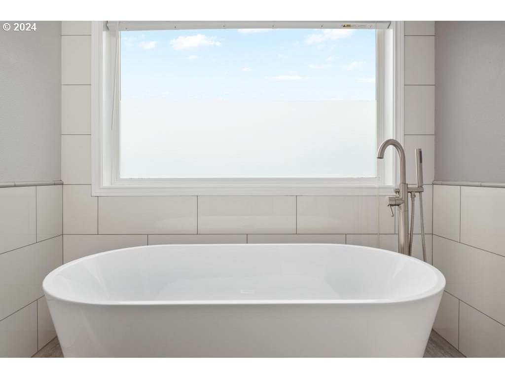 16727 NW WATERFORD WAY