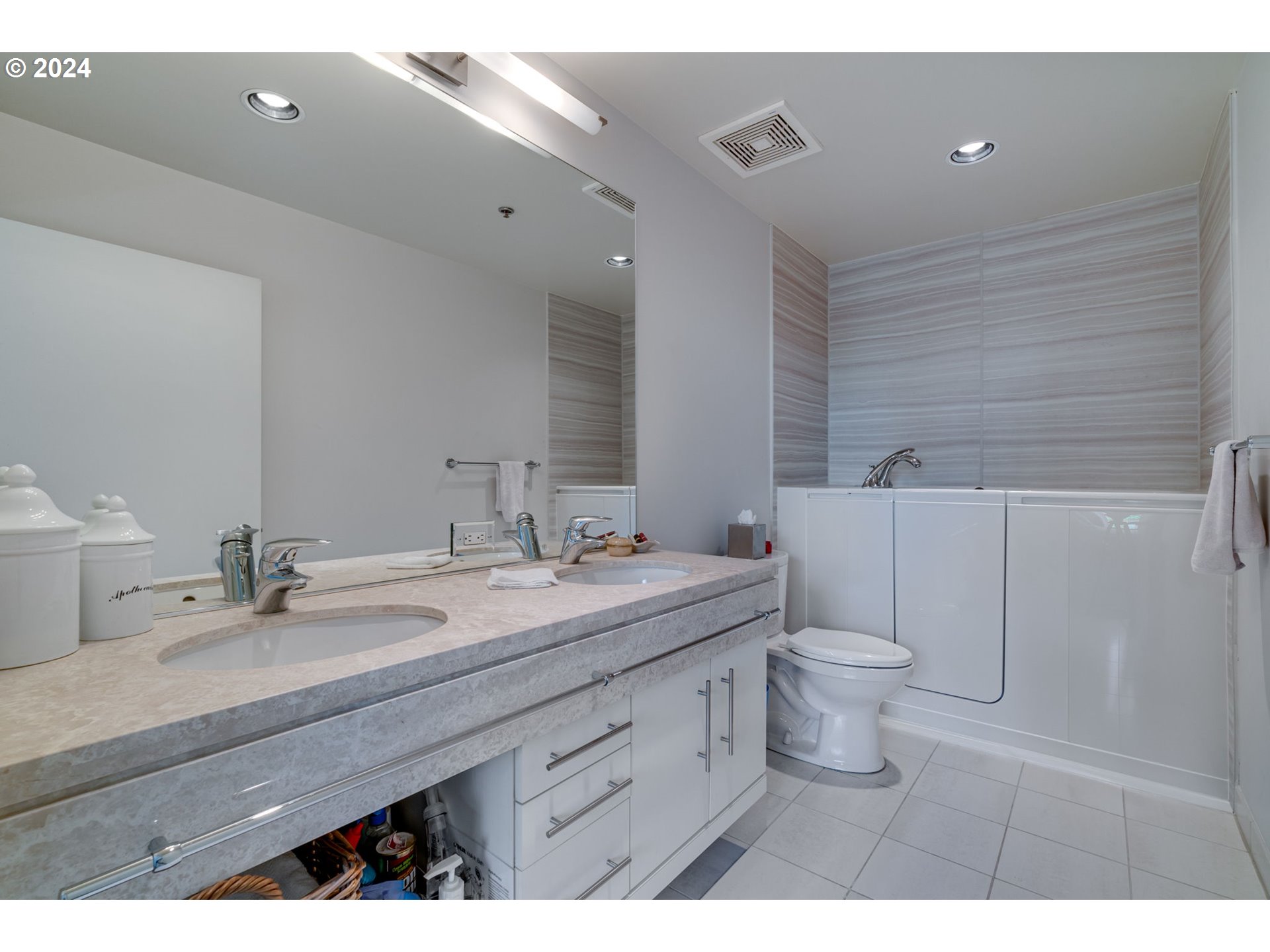 922 NW 11TH AVE 308