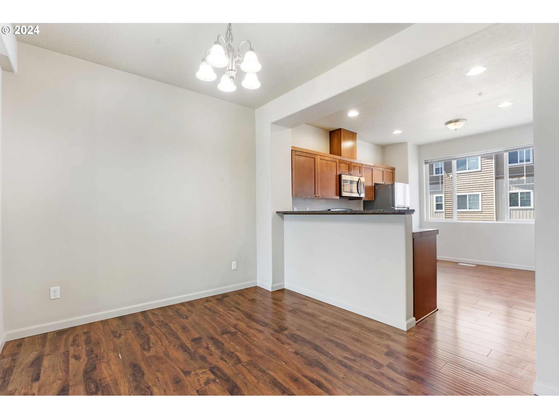 575 NW 118TH AVE 104