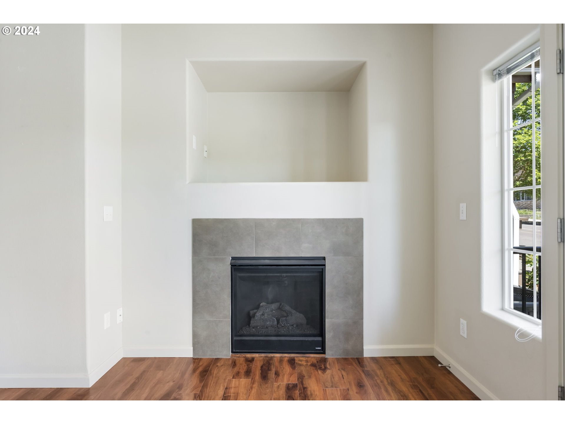 575 NW 118TH AVE 104