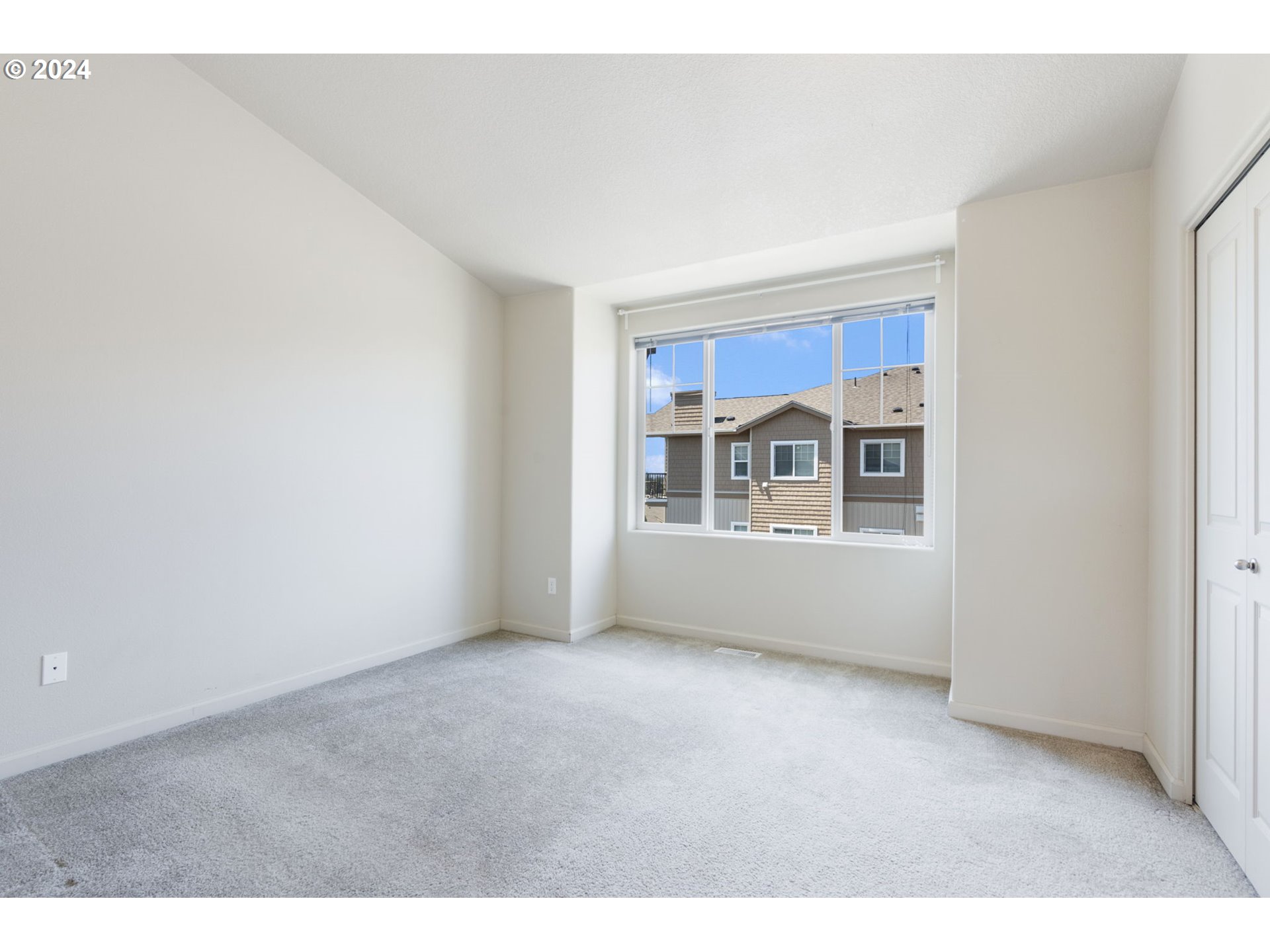 575 NW 118TH AVE 104