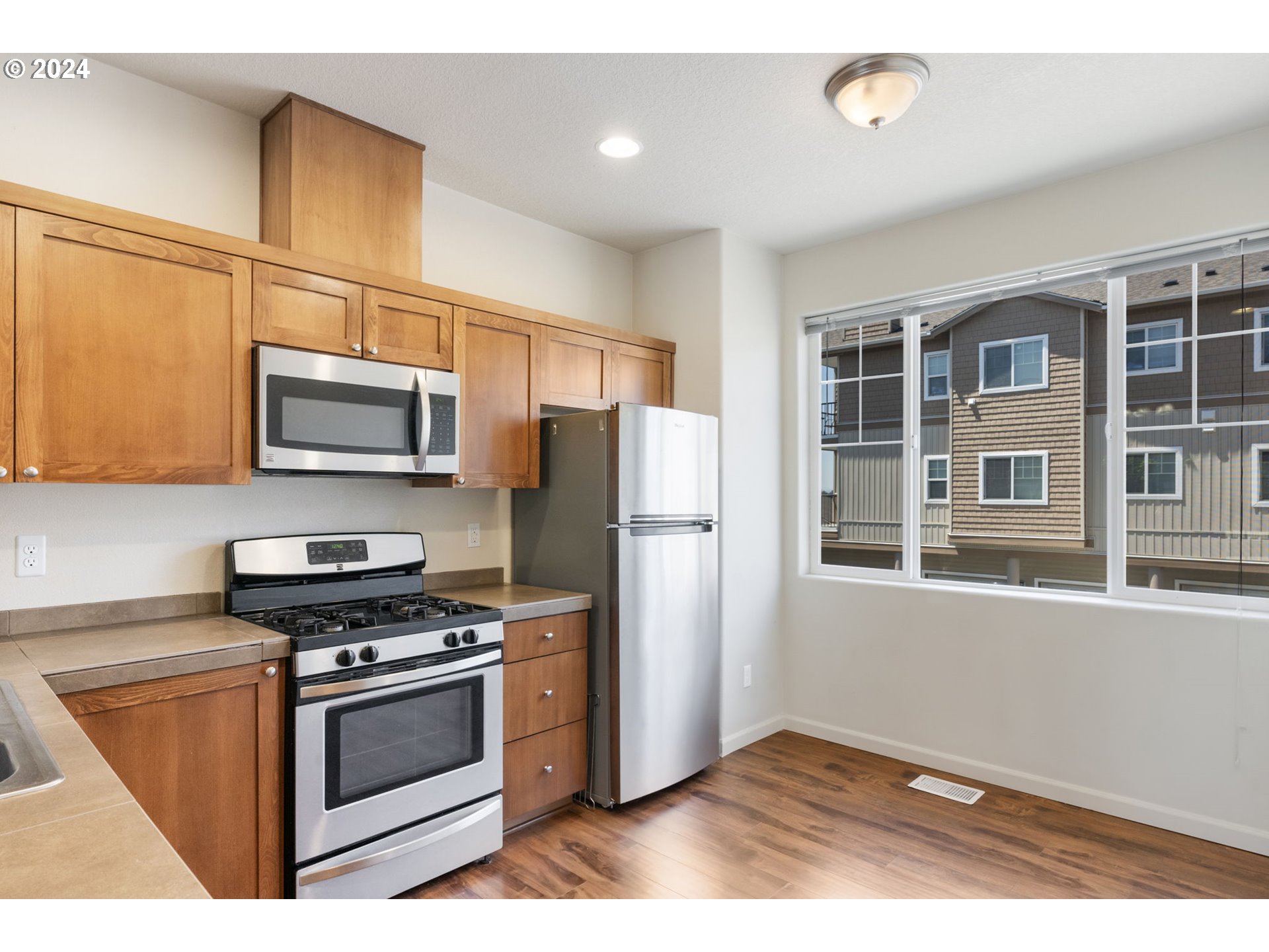 575 NW 118TH AVE 104