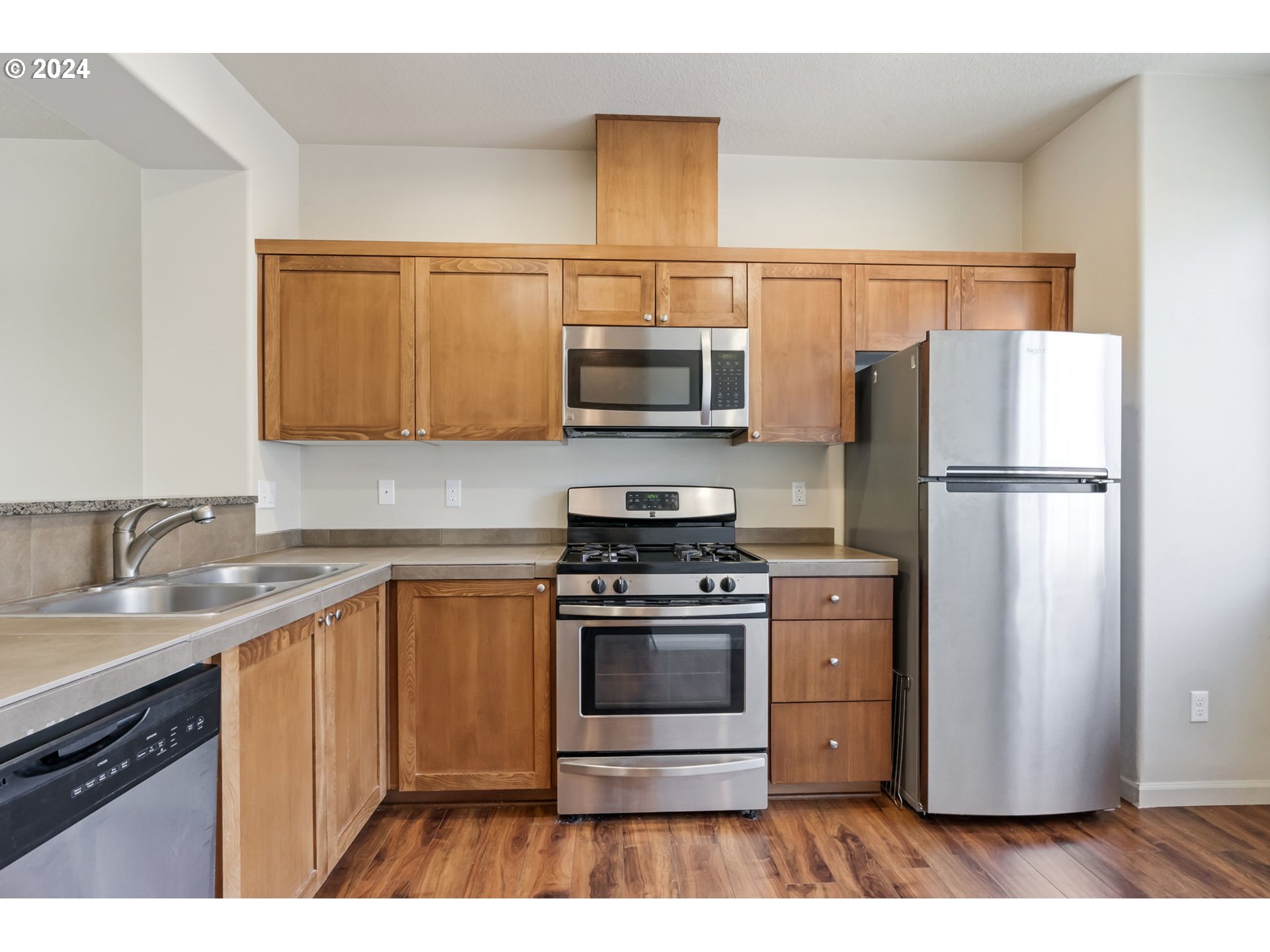 575 NW 118TH AVE 104