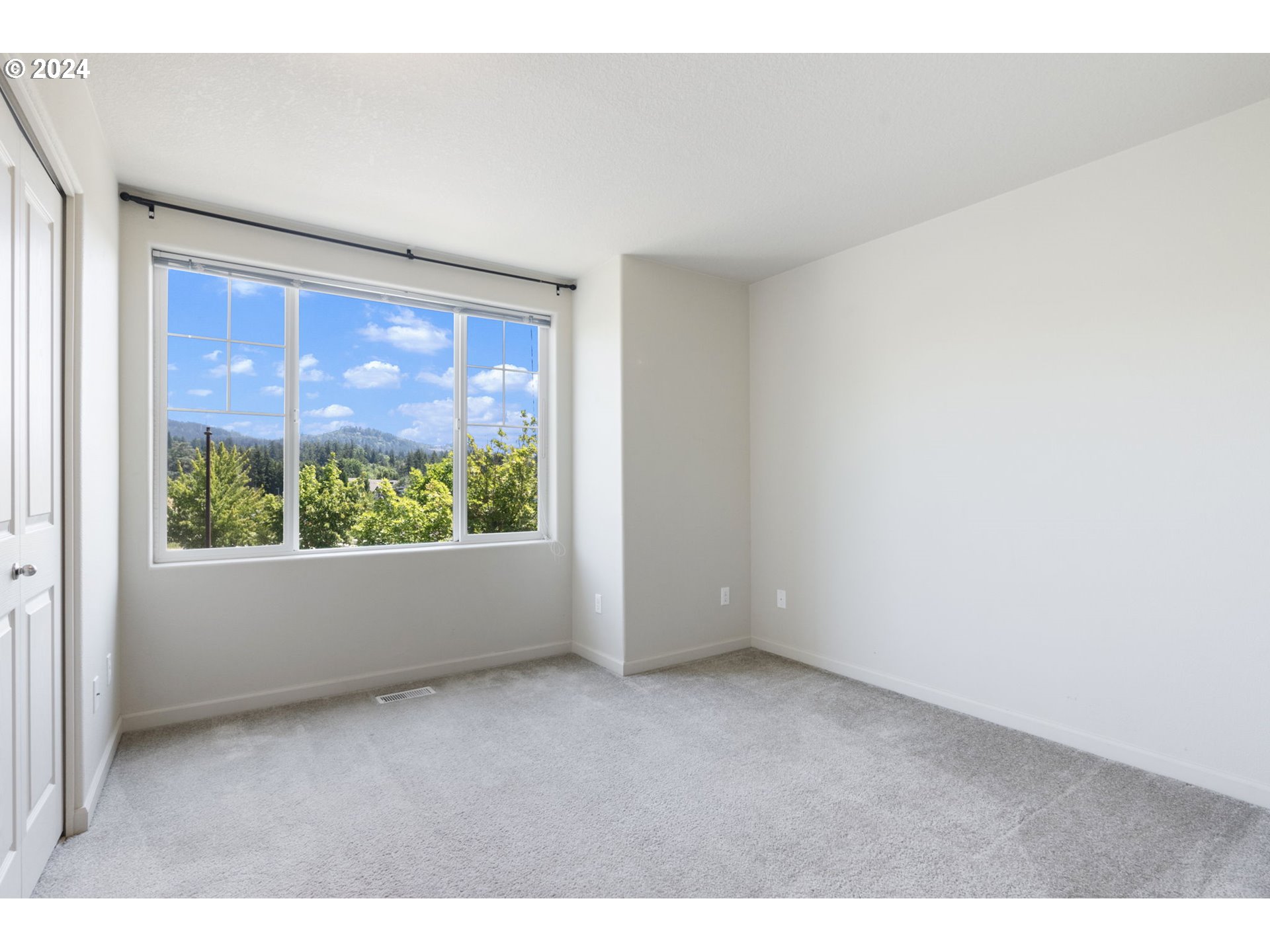 575 NW 118TH AVE 104