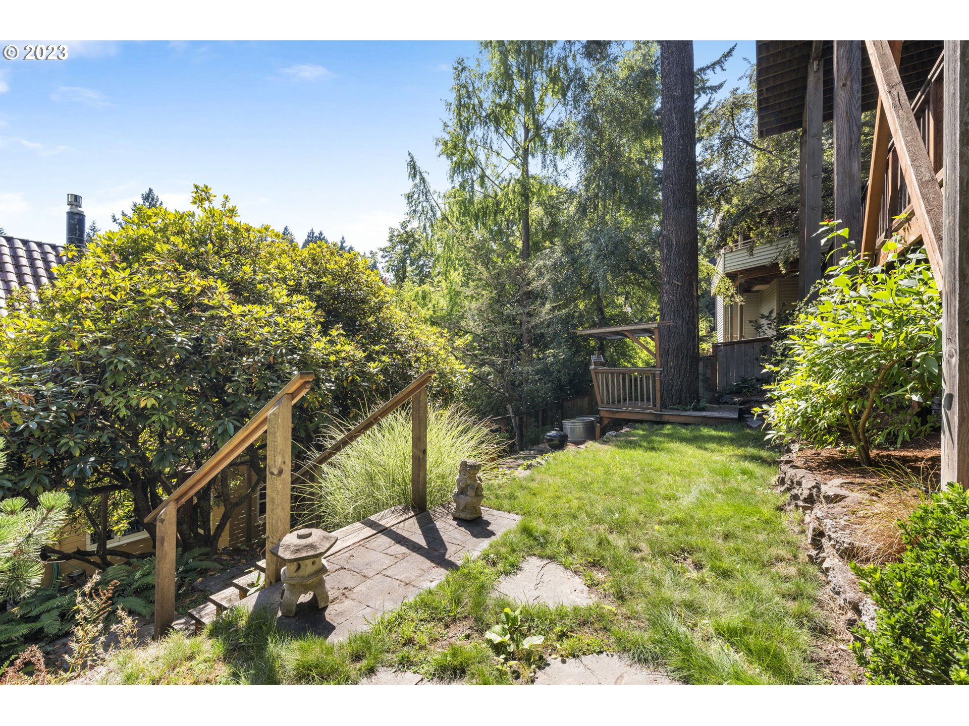 2911 SW FAIRVIEW BLVD