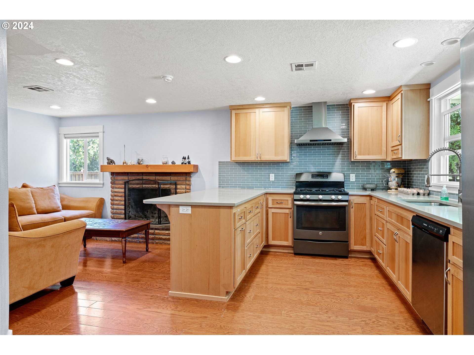27875 Green Oaks DR