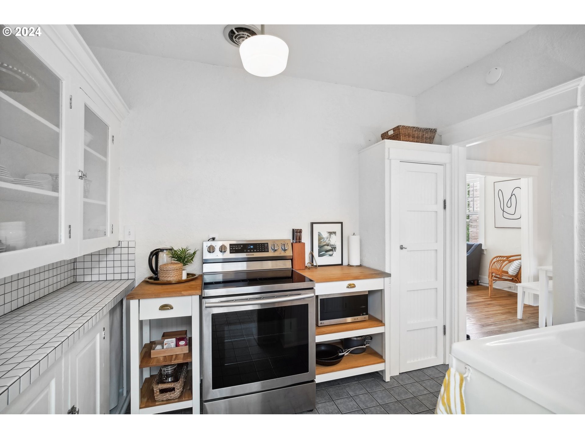 112 NE 29TH AVE