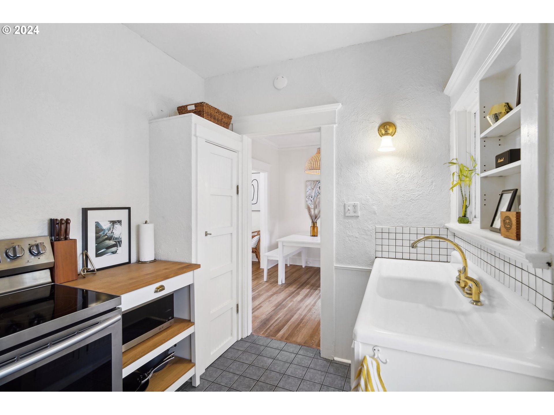 112 NE 29TH AVE