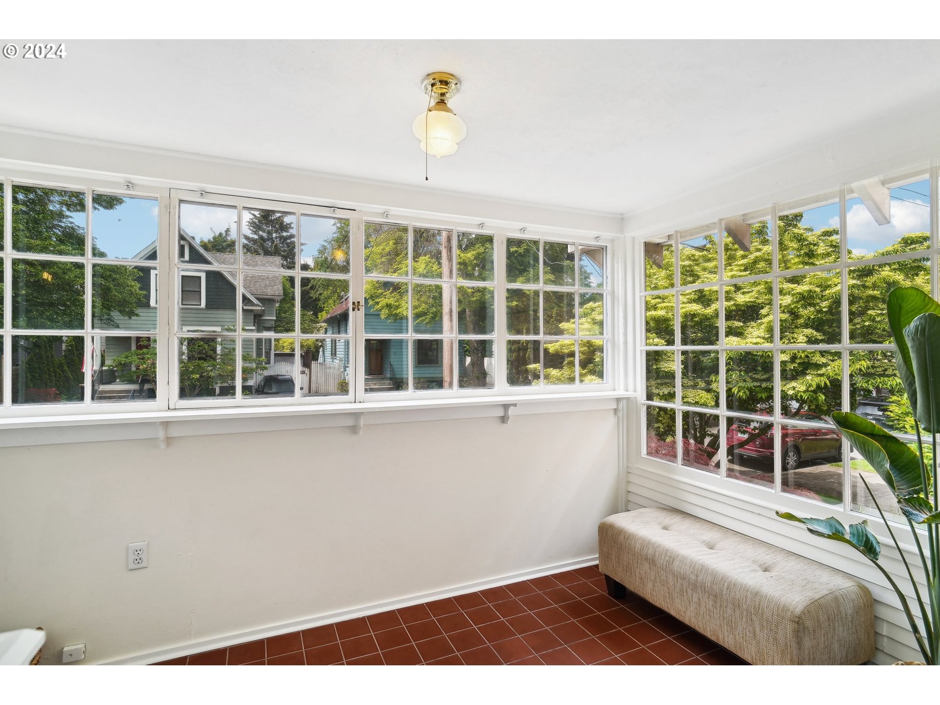 112 NE 29TH AVE