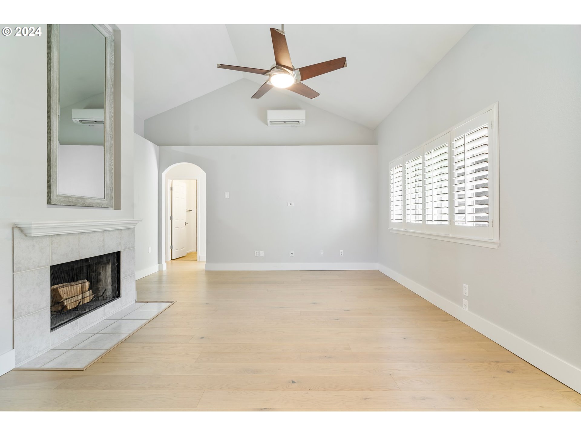 5225 JEAN RD 501
