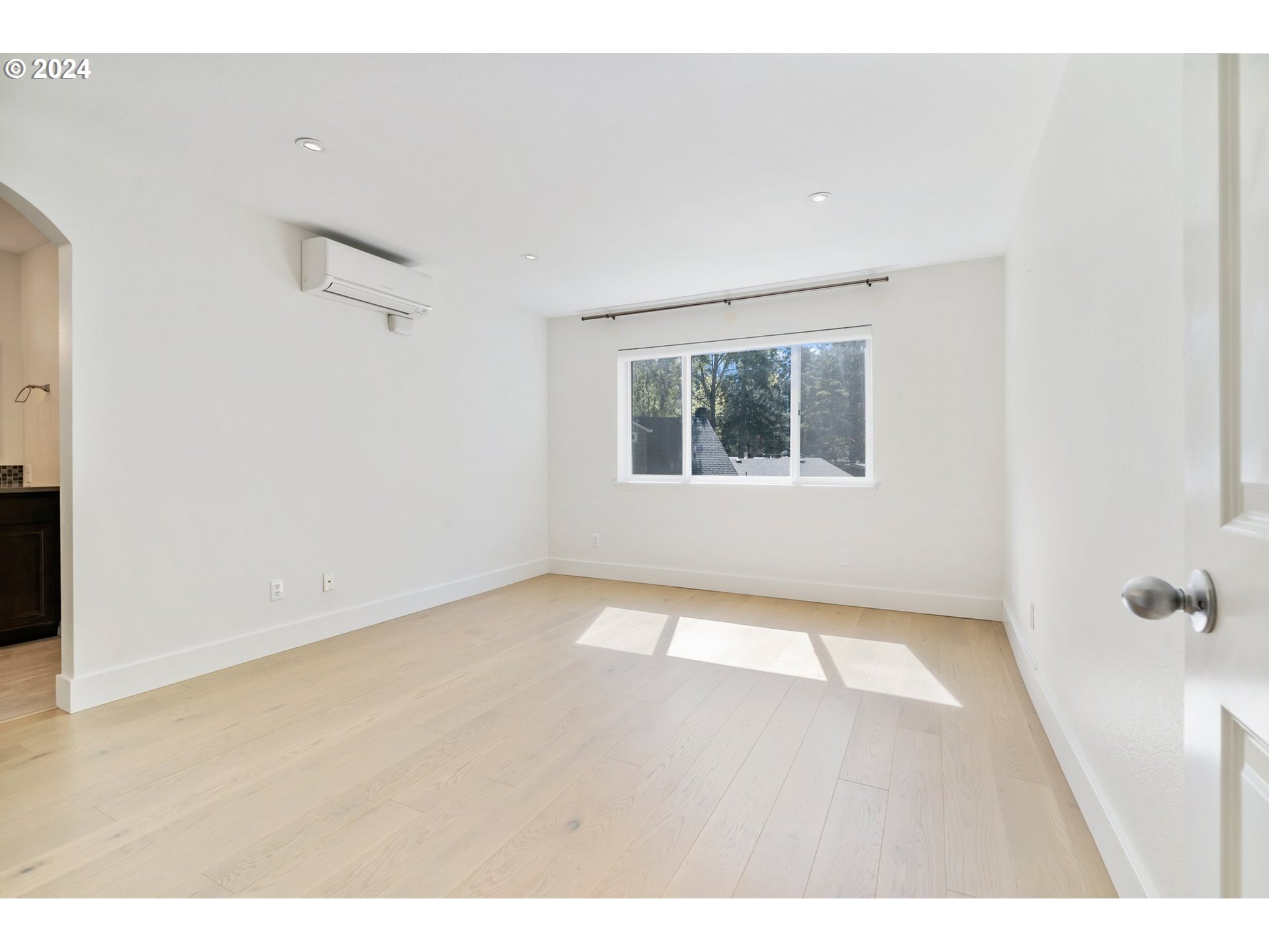 5225 JEAN RD 501