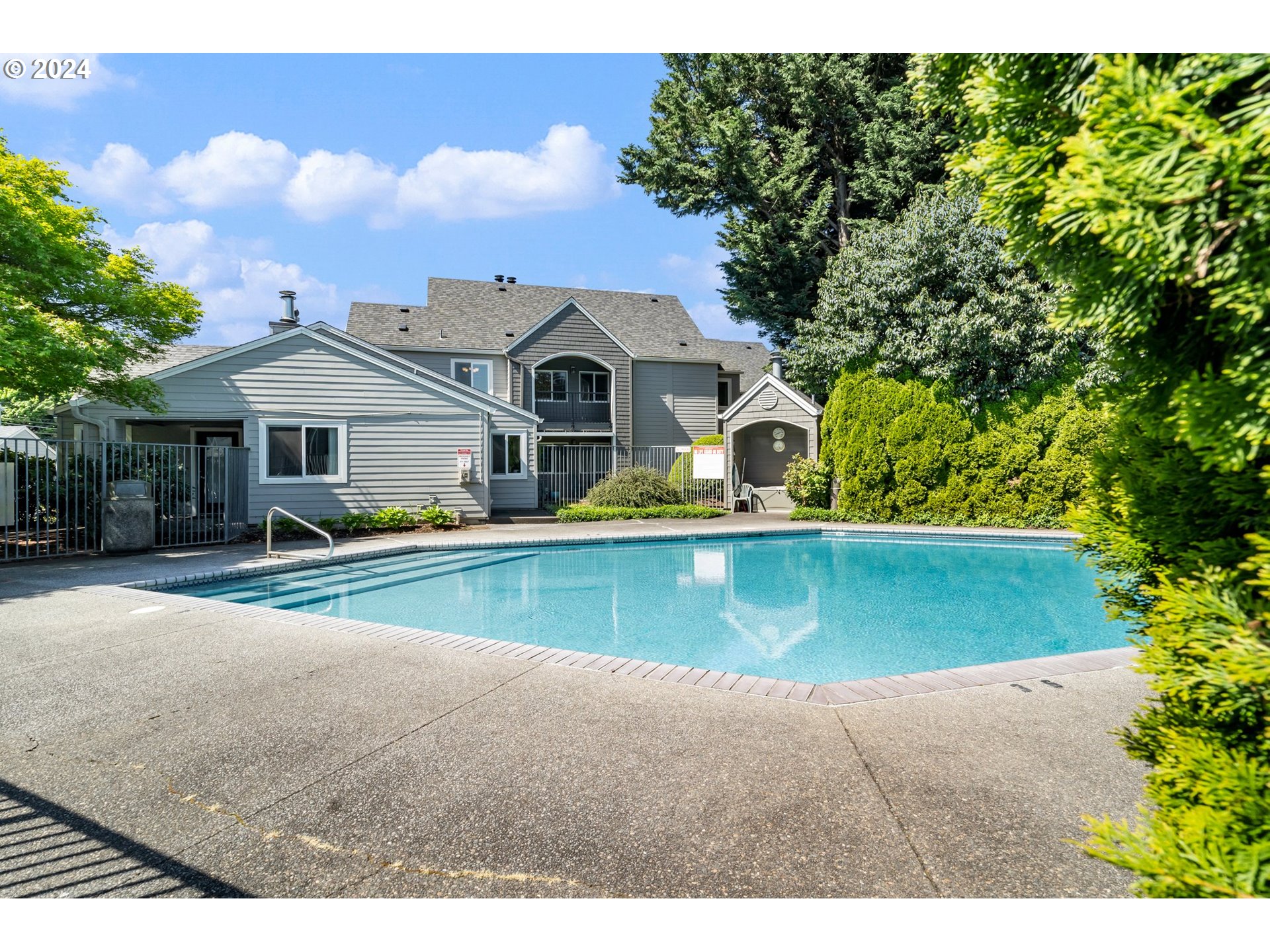 5225 JEAN RD 501