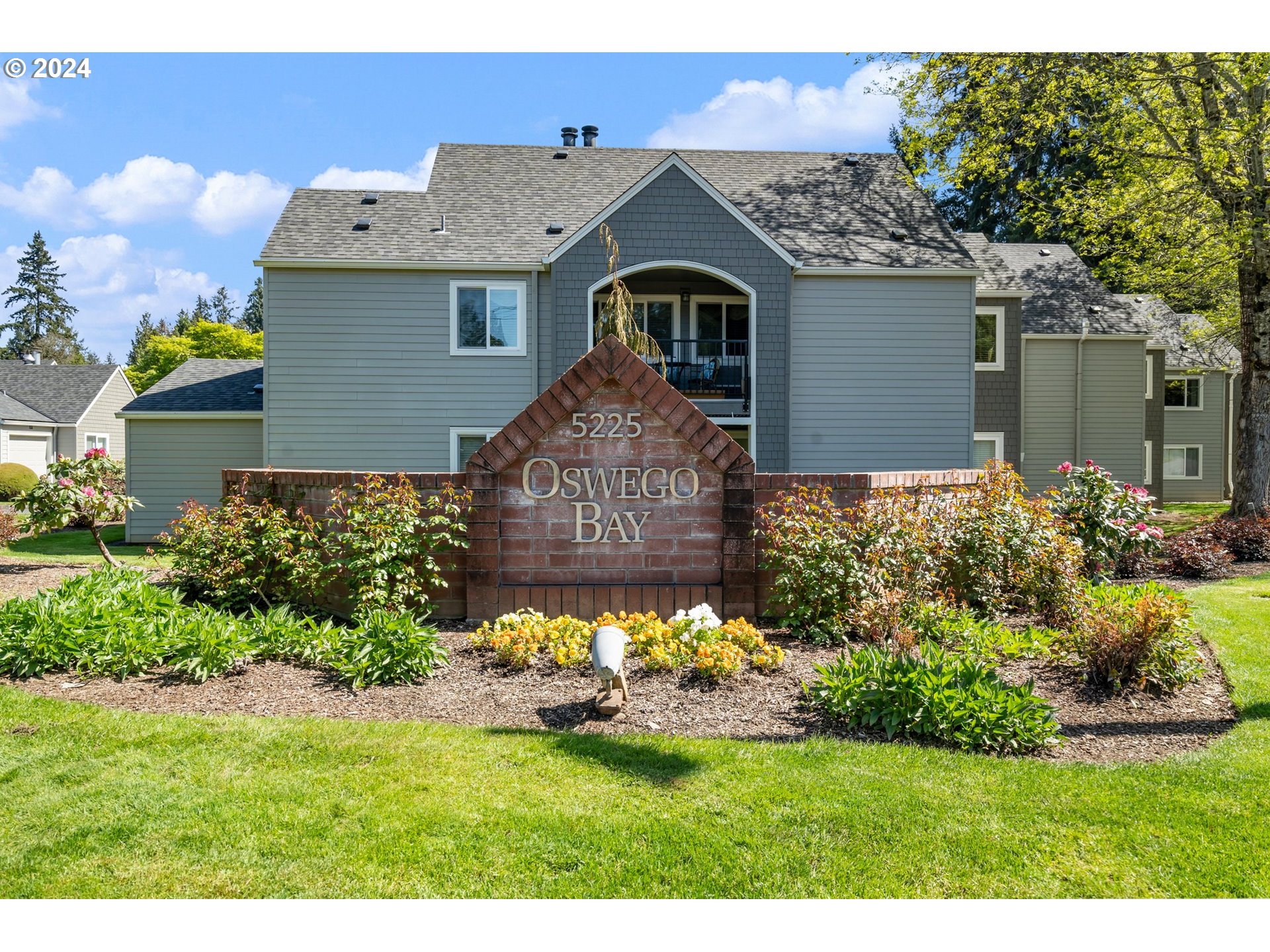 5225 JEAN RD 501