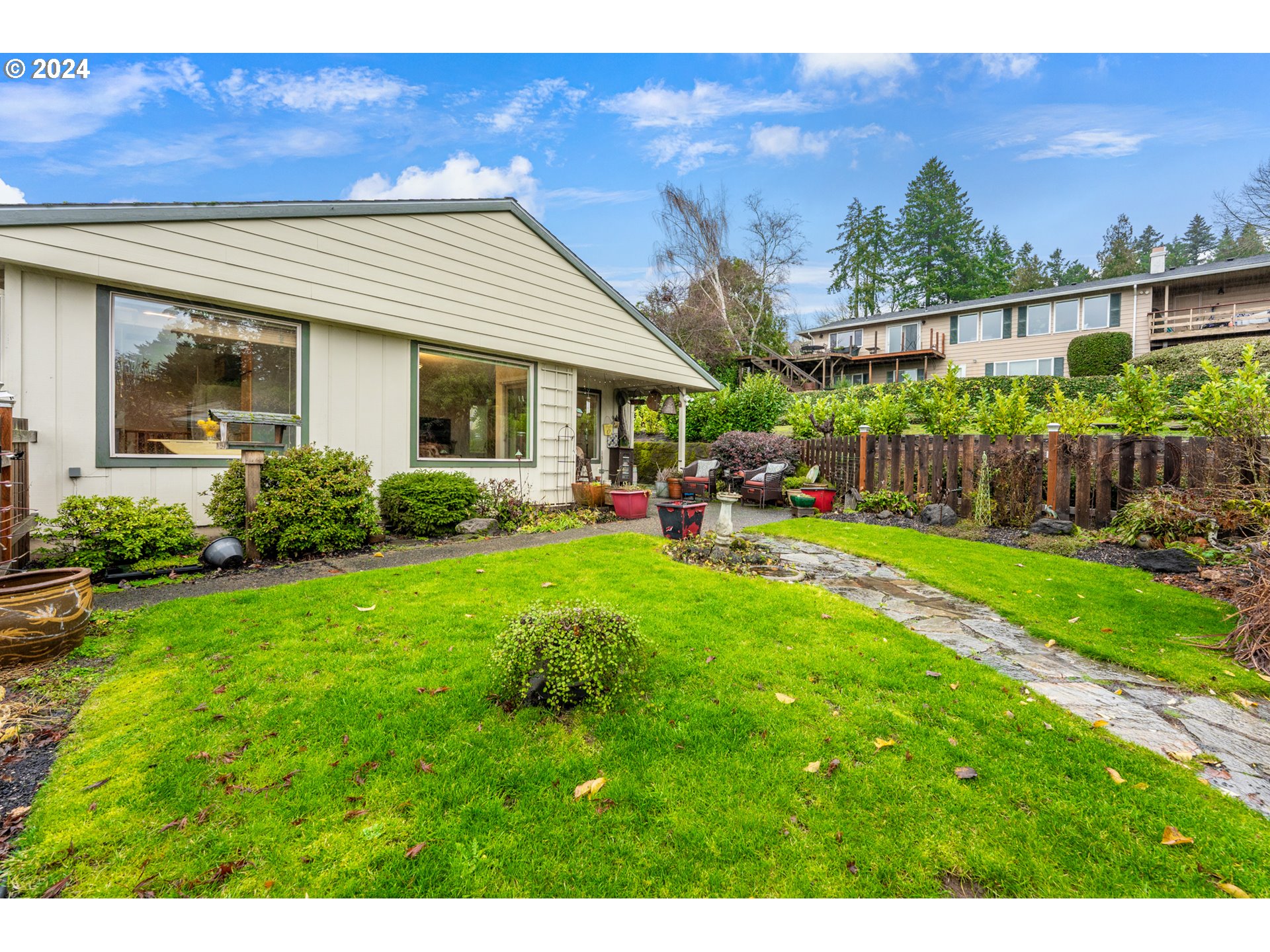 10435 SW HIGHLAND DR