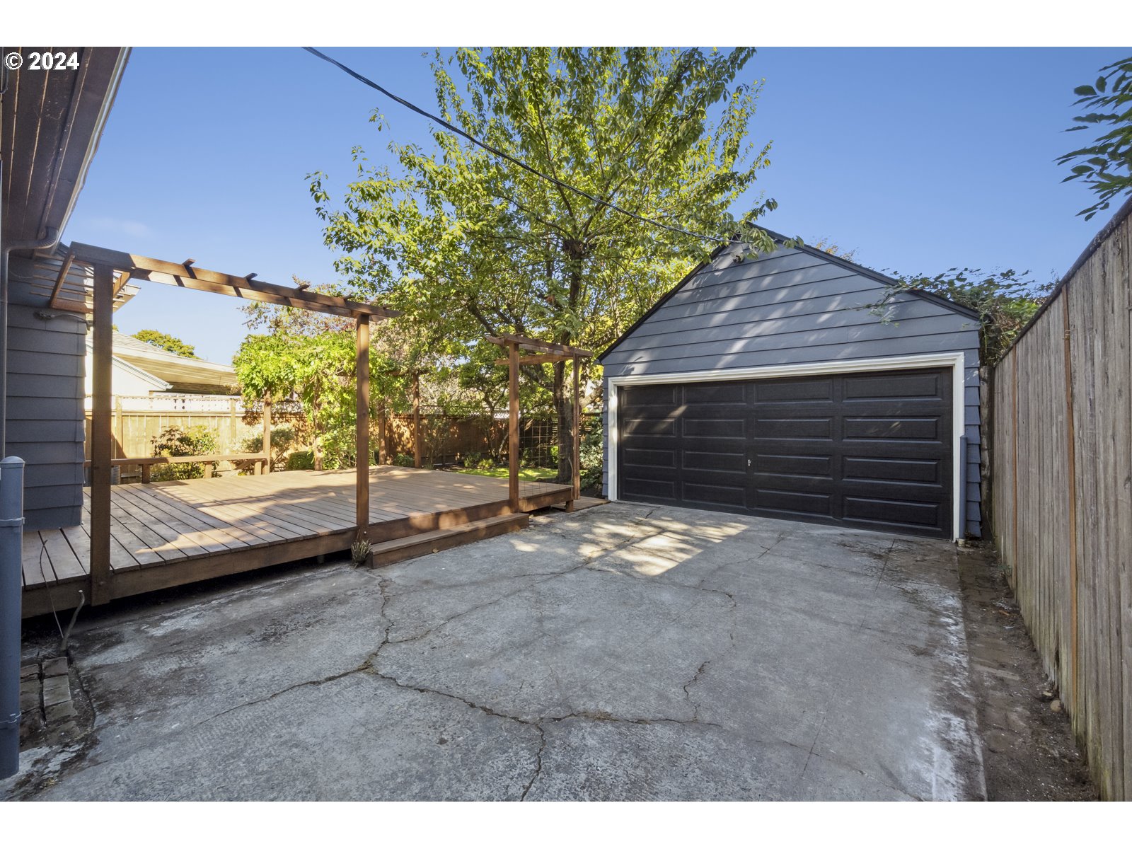 4050 NE 29TH AVE