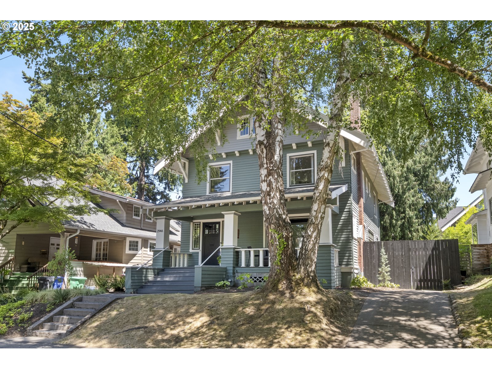 2946 NE 19th AVE