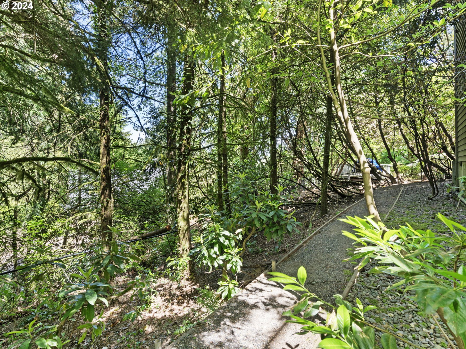 3209 SW TALBOT RD
