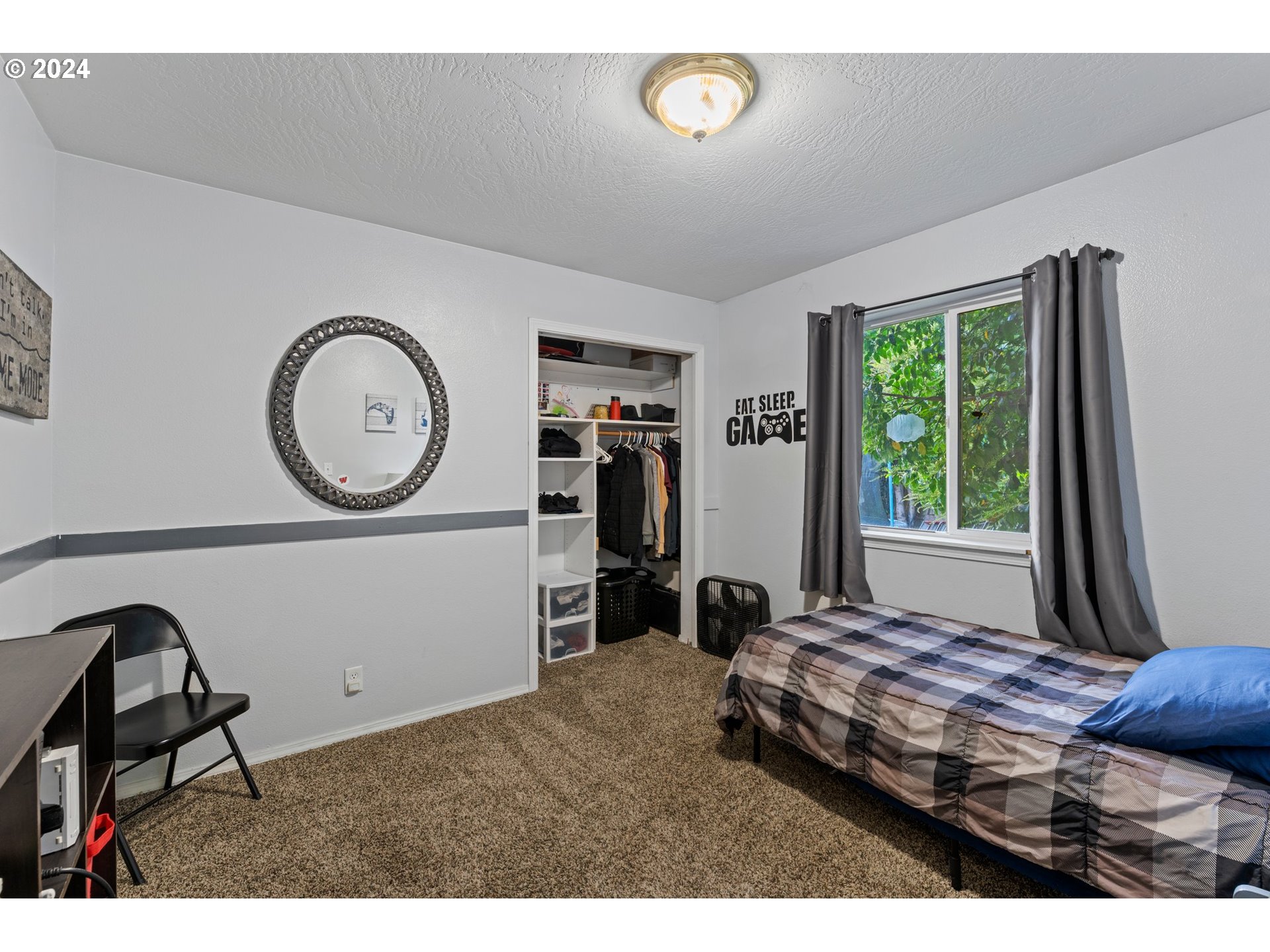 2098 LEMURIA ST
