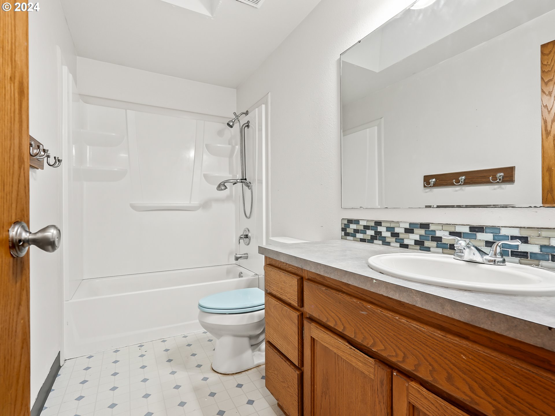 17300 SE FOREST HILL DR