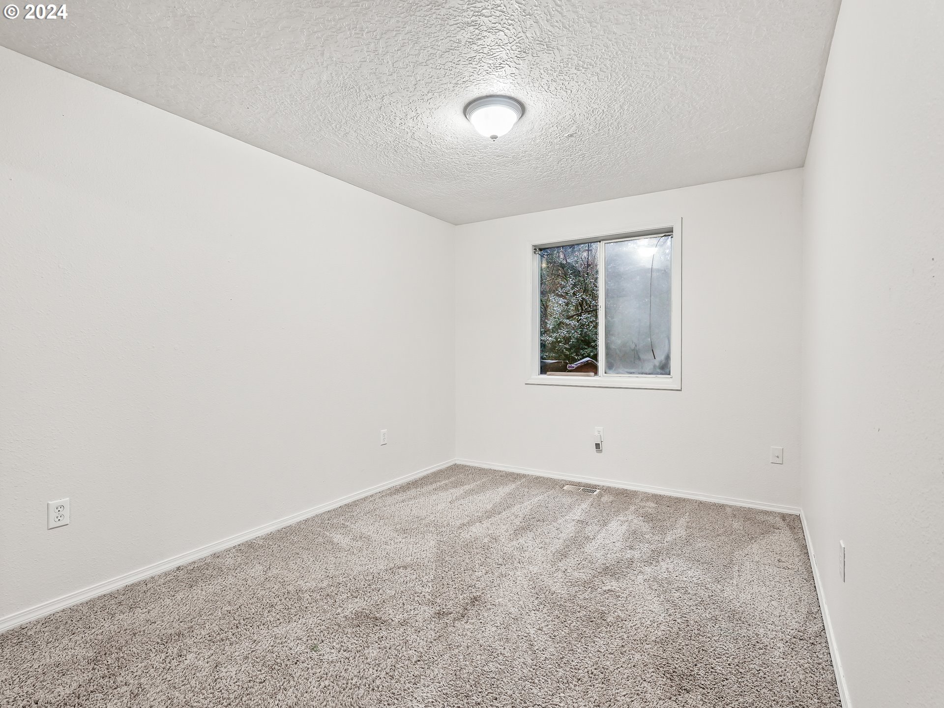 17300 SE FOREST HILL DR