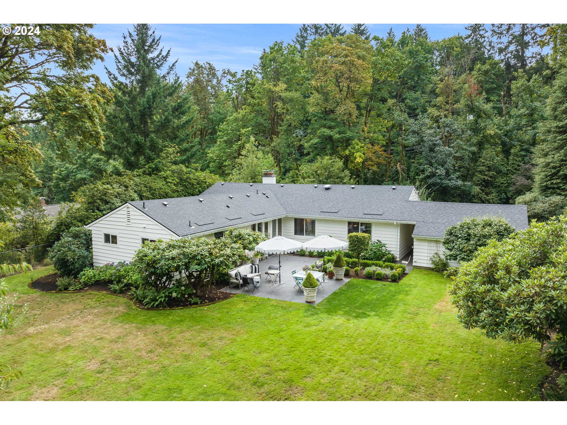 4749 NW WOODSIDE TER