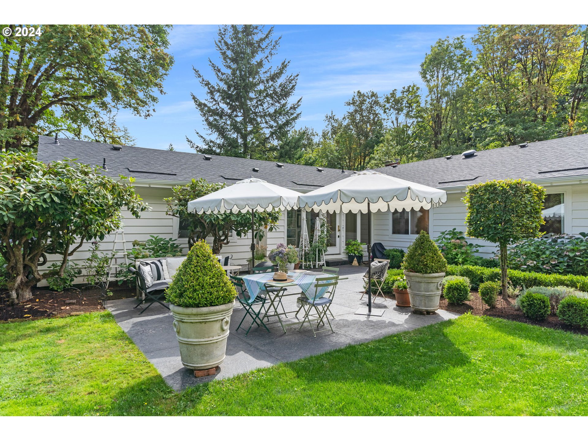 4749 NW WOODSIDE TER