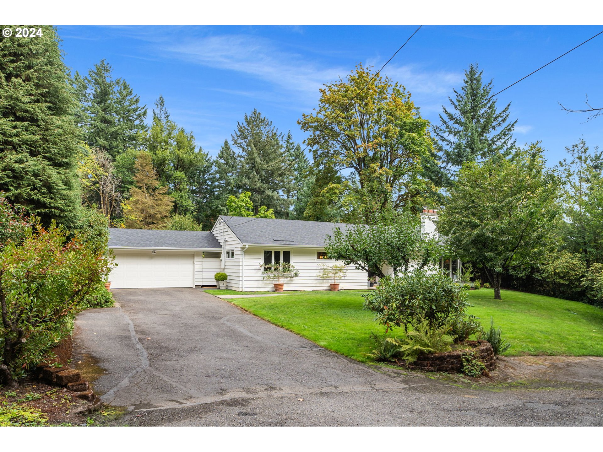 4749 NW WOODSIDE TER