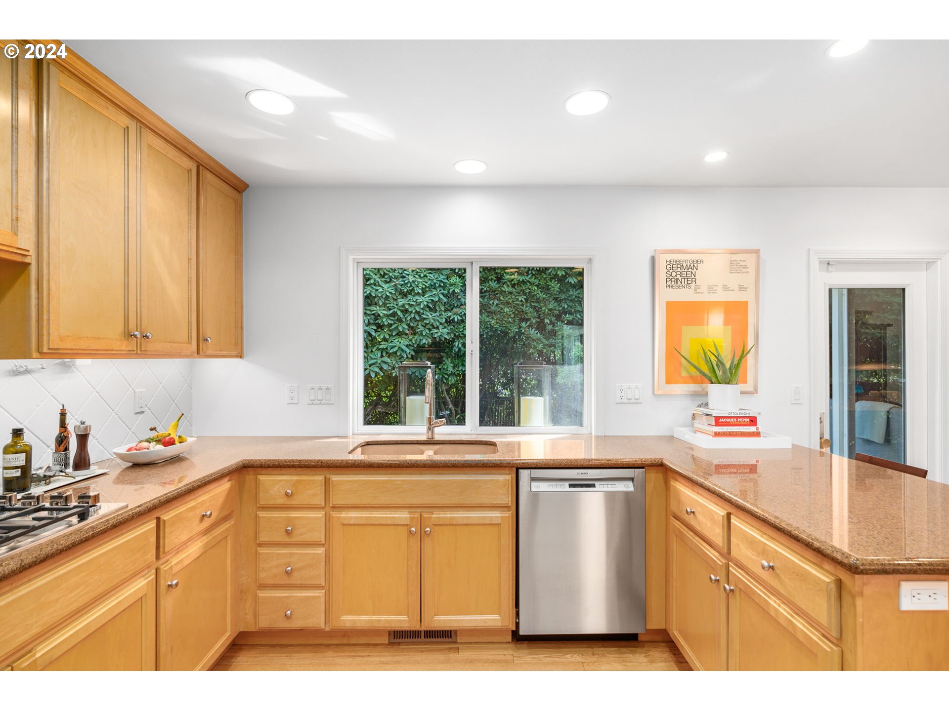 4749 NW WOODSIDE TER
