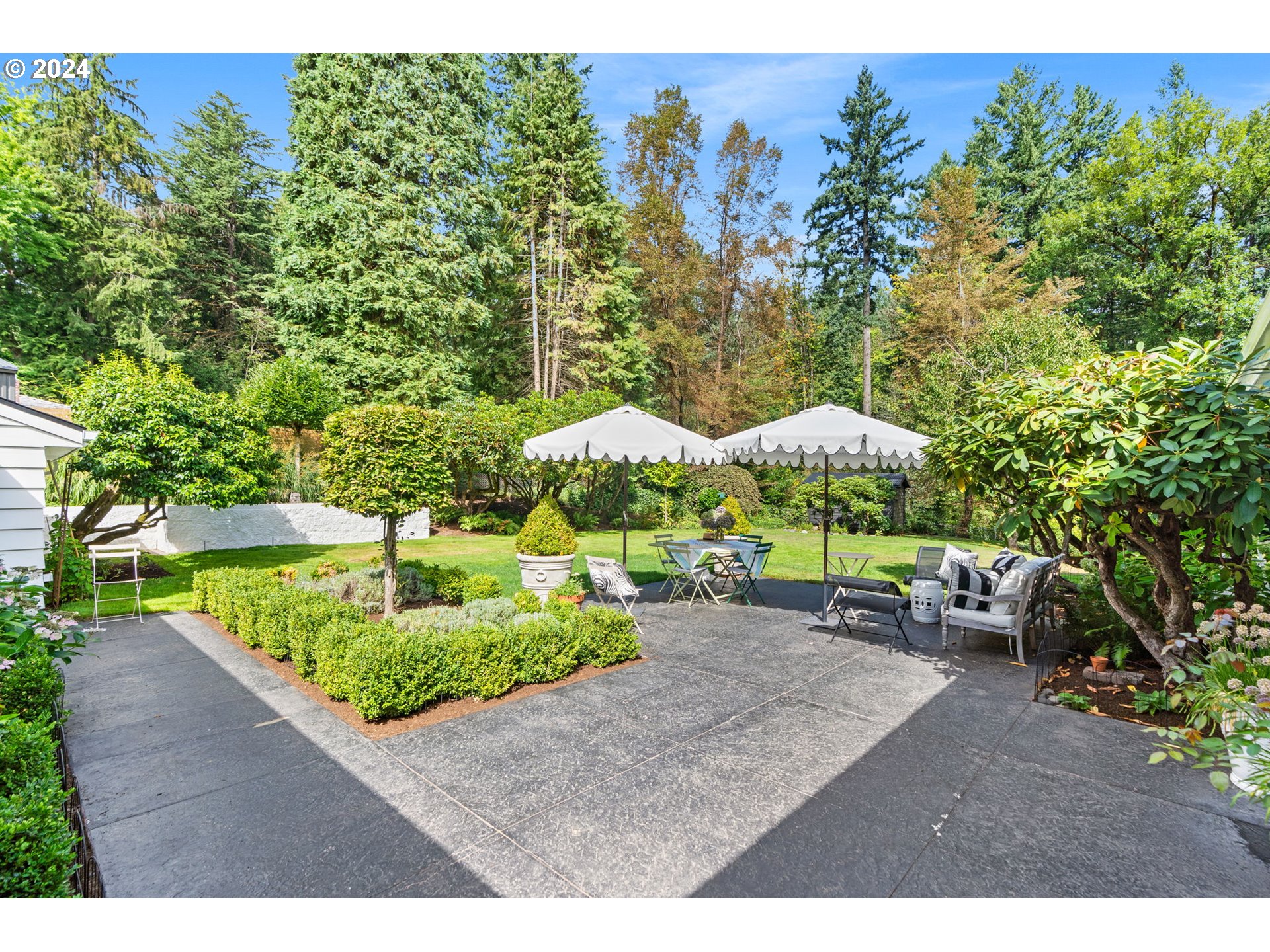 4749 NW WOODSIDE TER