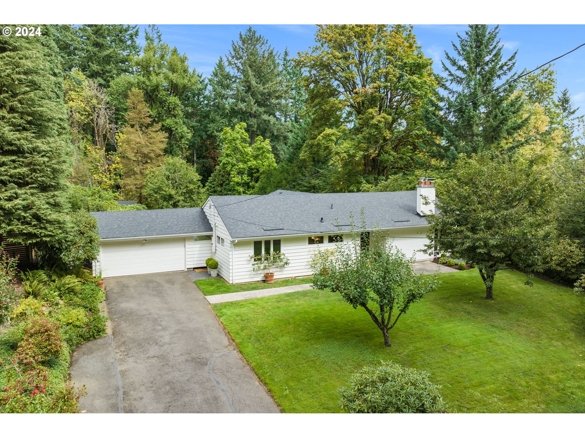 4749 NW WOODSIDE TER
