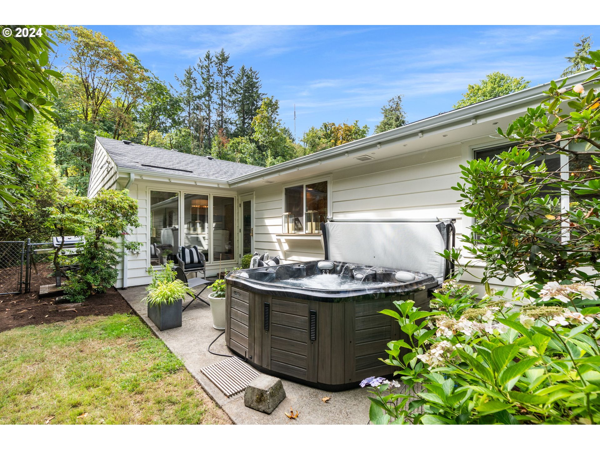 4749 NW WOODSIDE TER