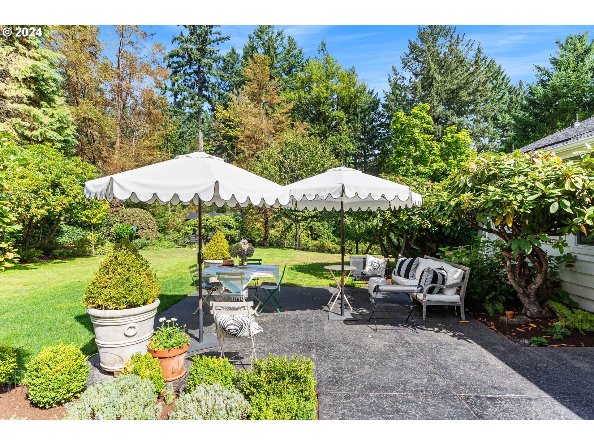 4749 NW WOODSIDE TER