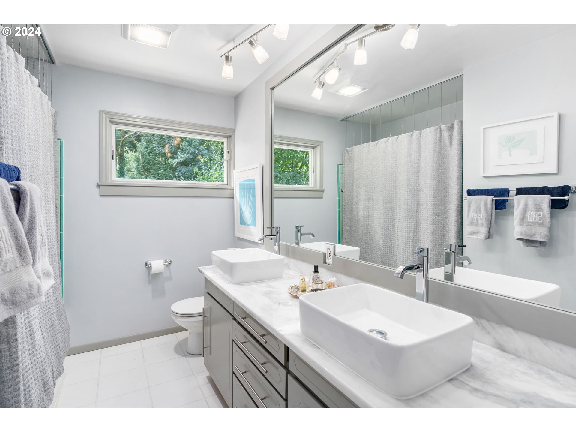 4749 NW WOODSIDE TER