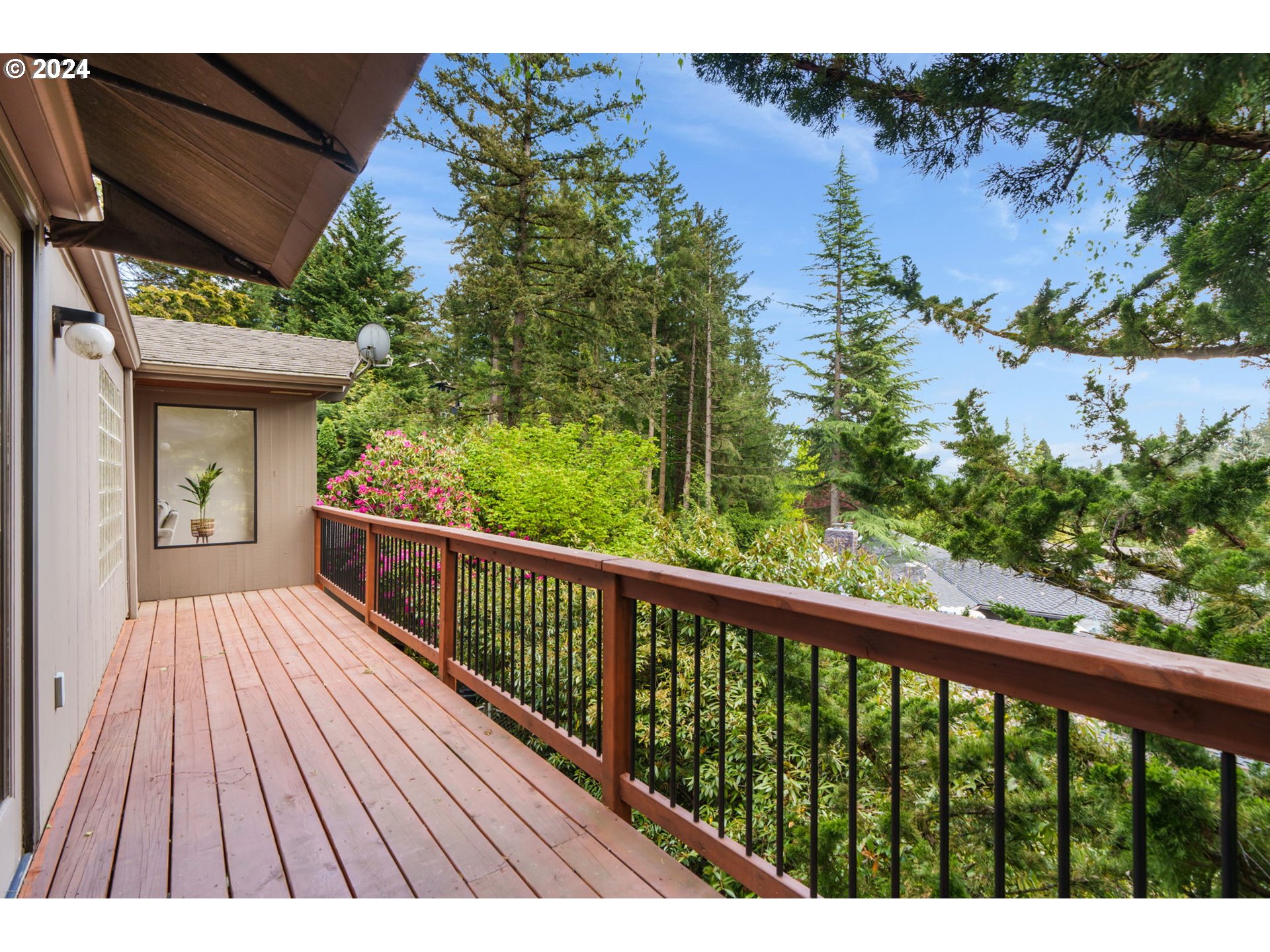 2550 SW SCENIC DR