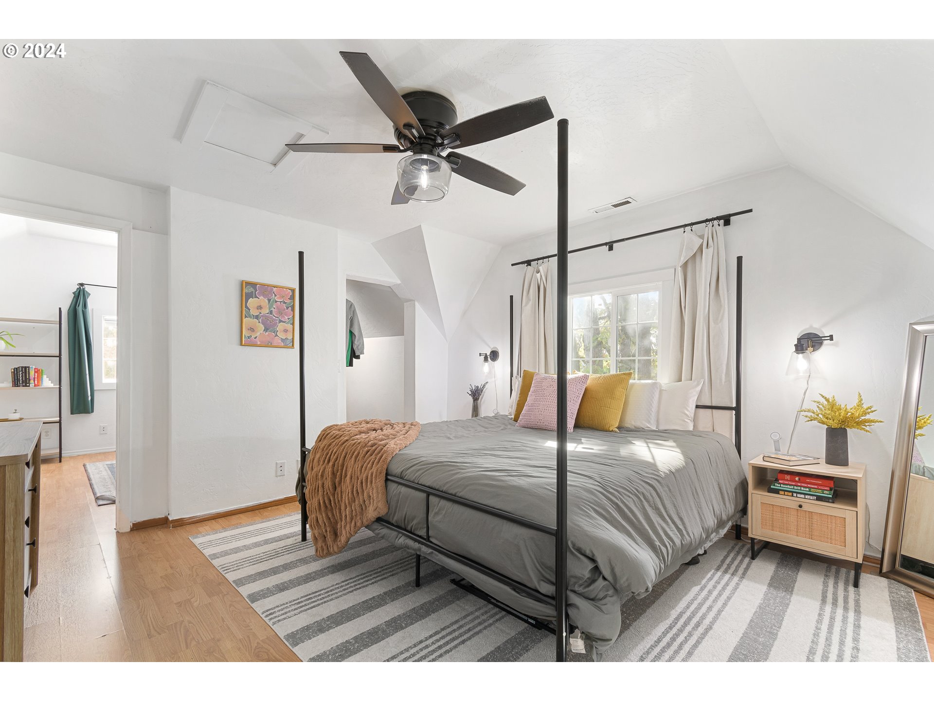 475 W 9TH AVE
