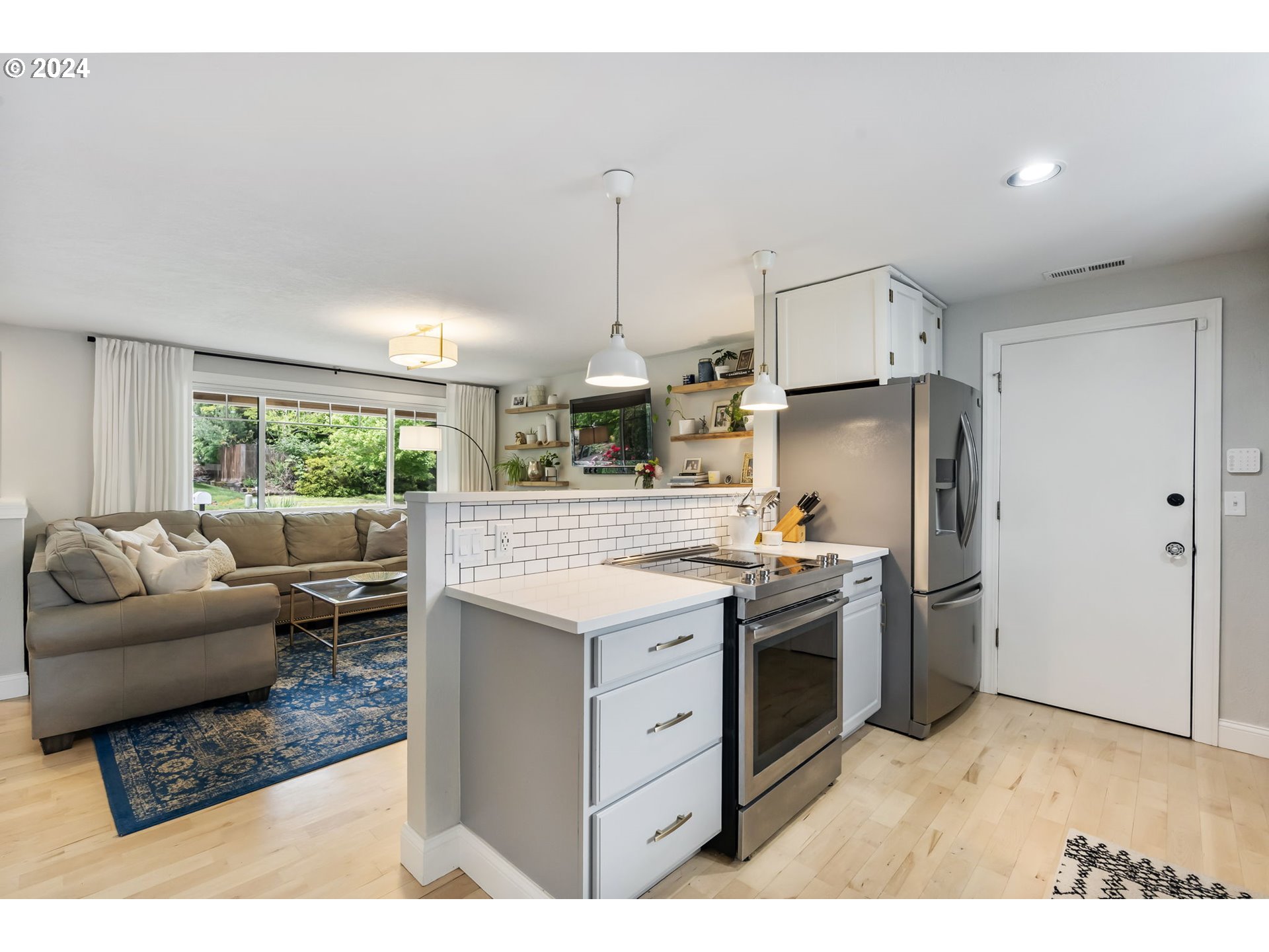 29322 SW COURTSIDE DR