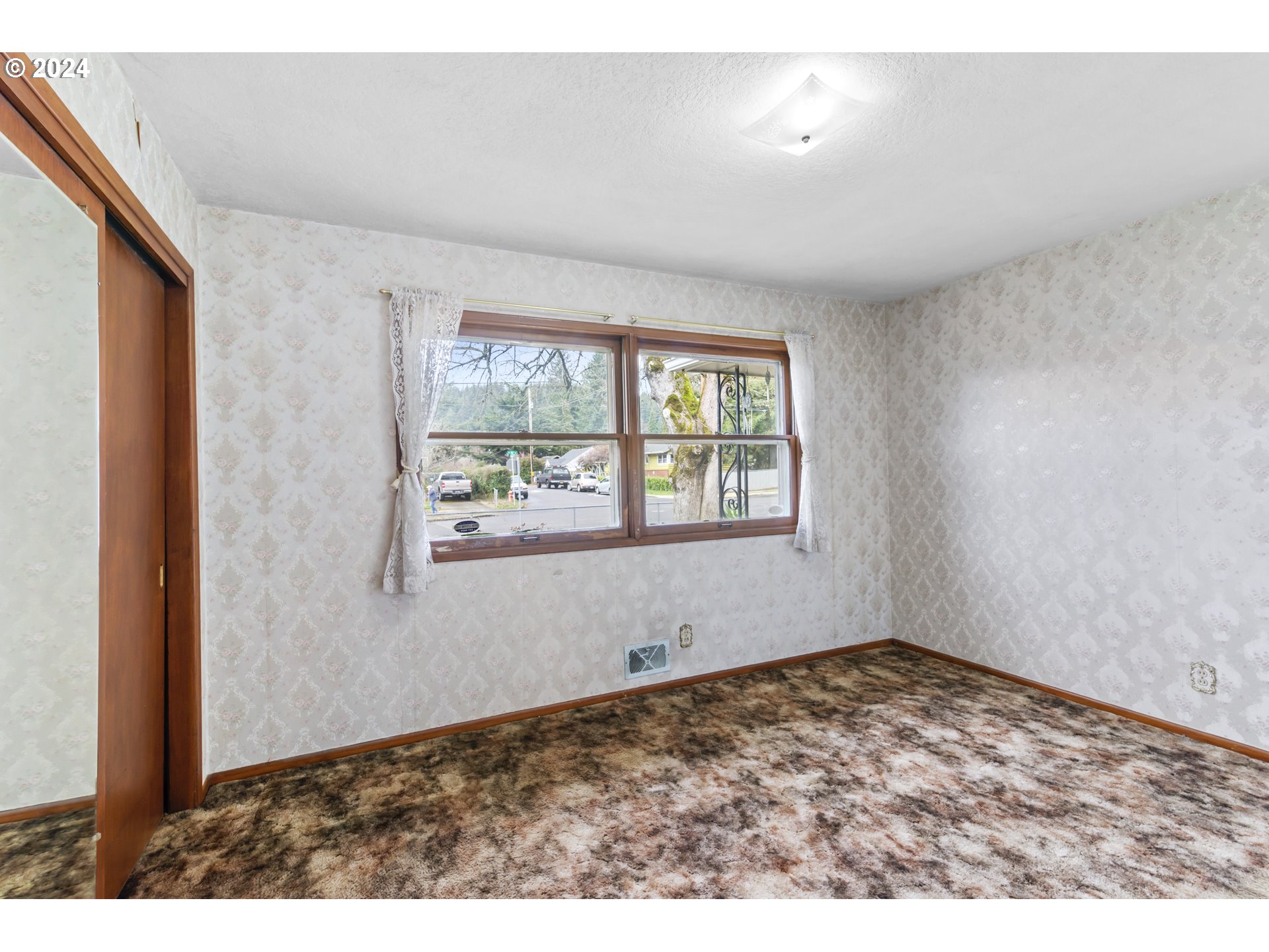 1902 SE 80TH AVE