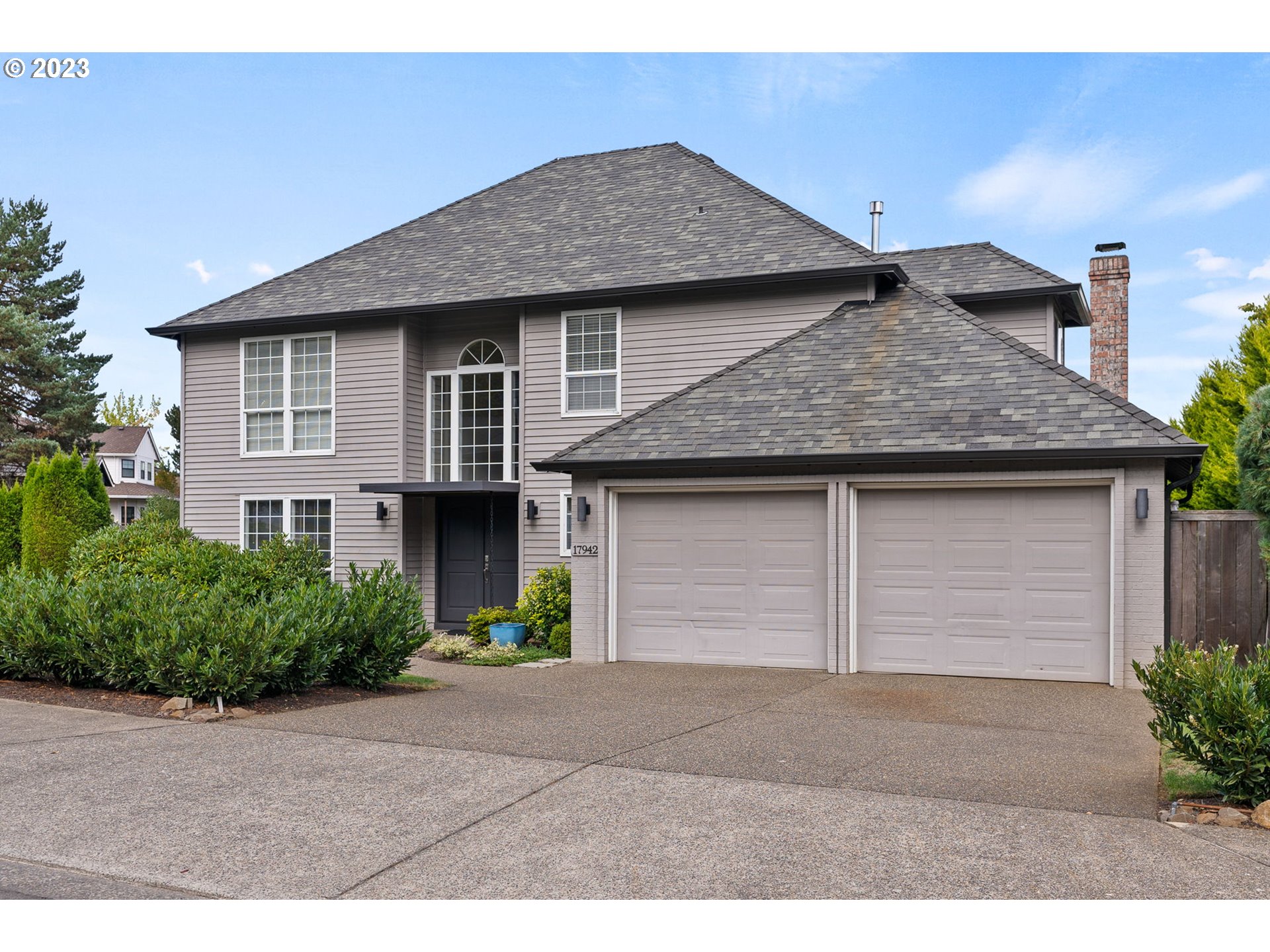 17942 SAINT CLAIR DR