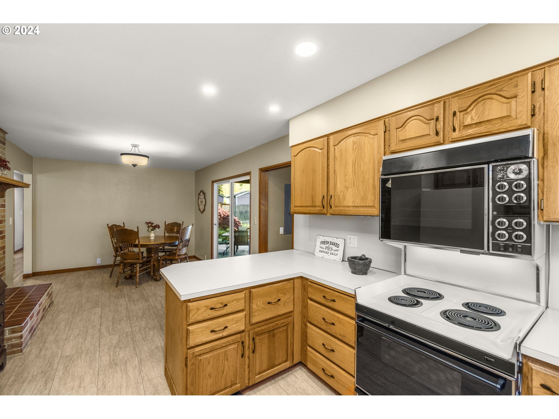 177 NE 14th AVE
