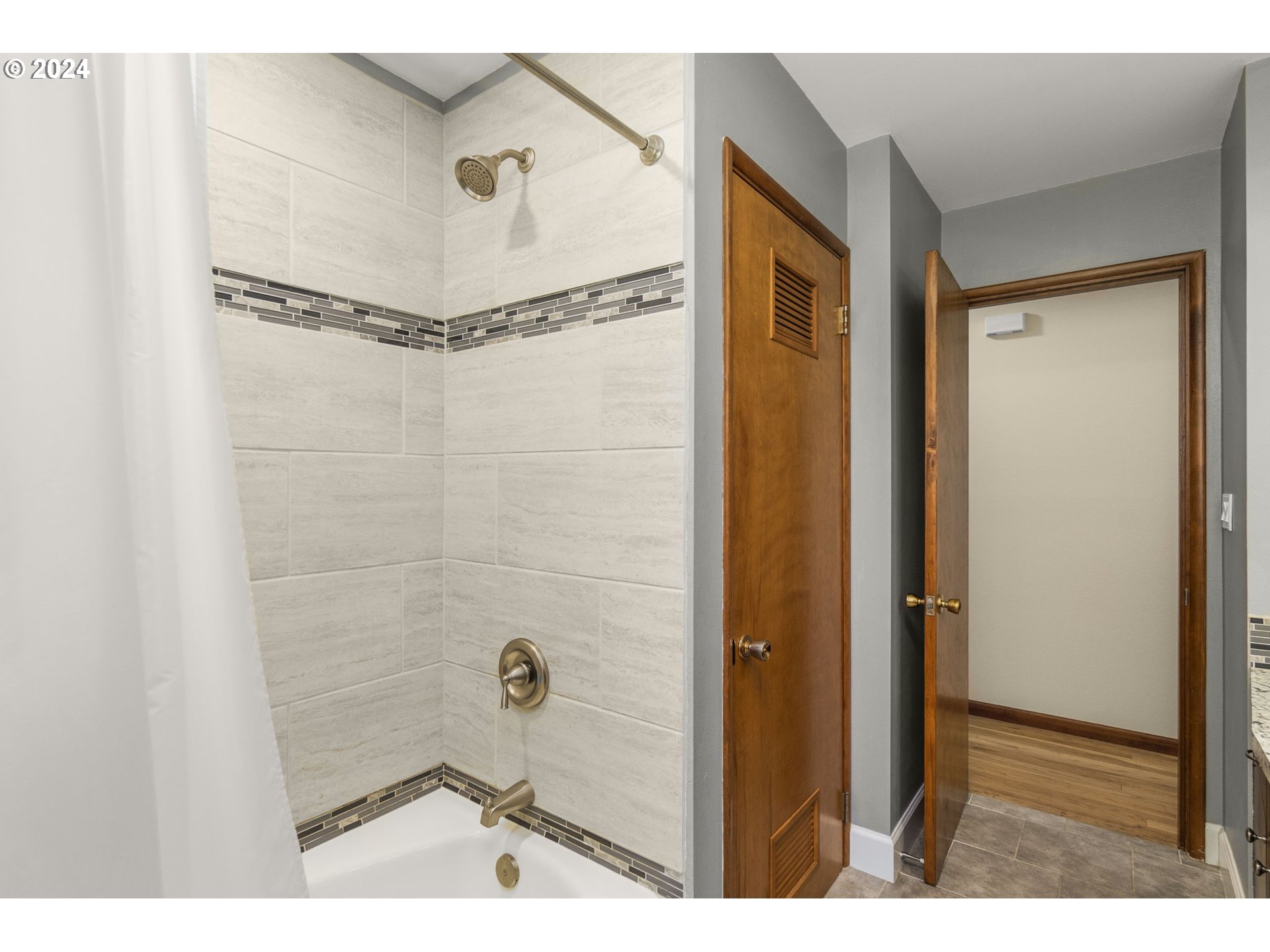 177 NE 14th AVE